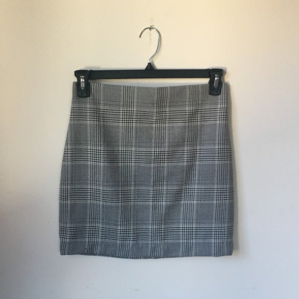 Zara Plaid Mini Skirt size M